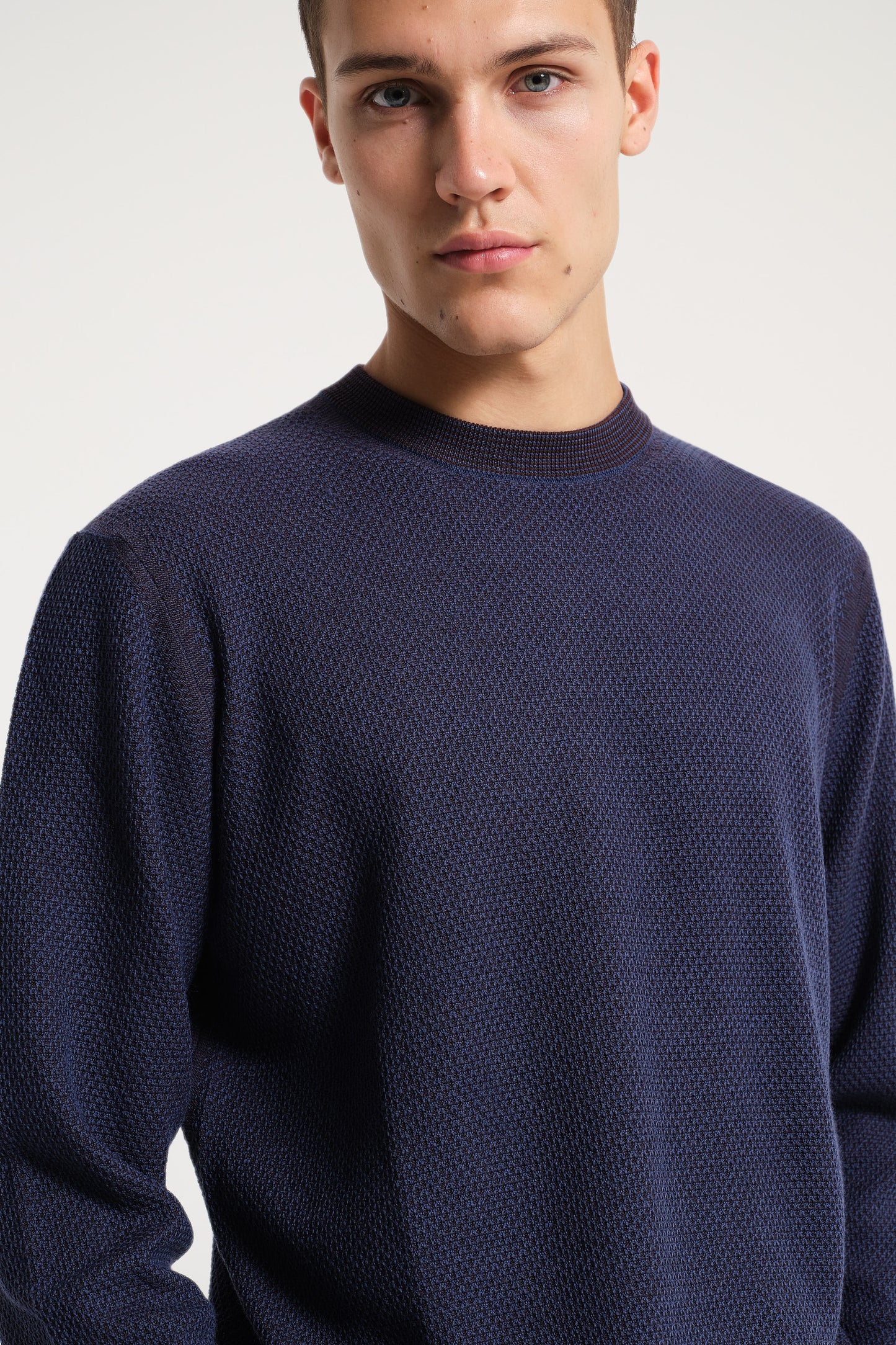 BLUE CREW NECK