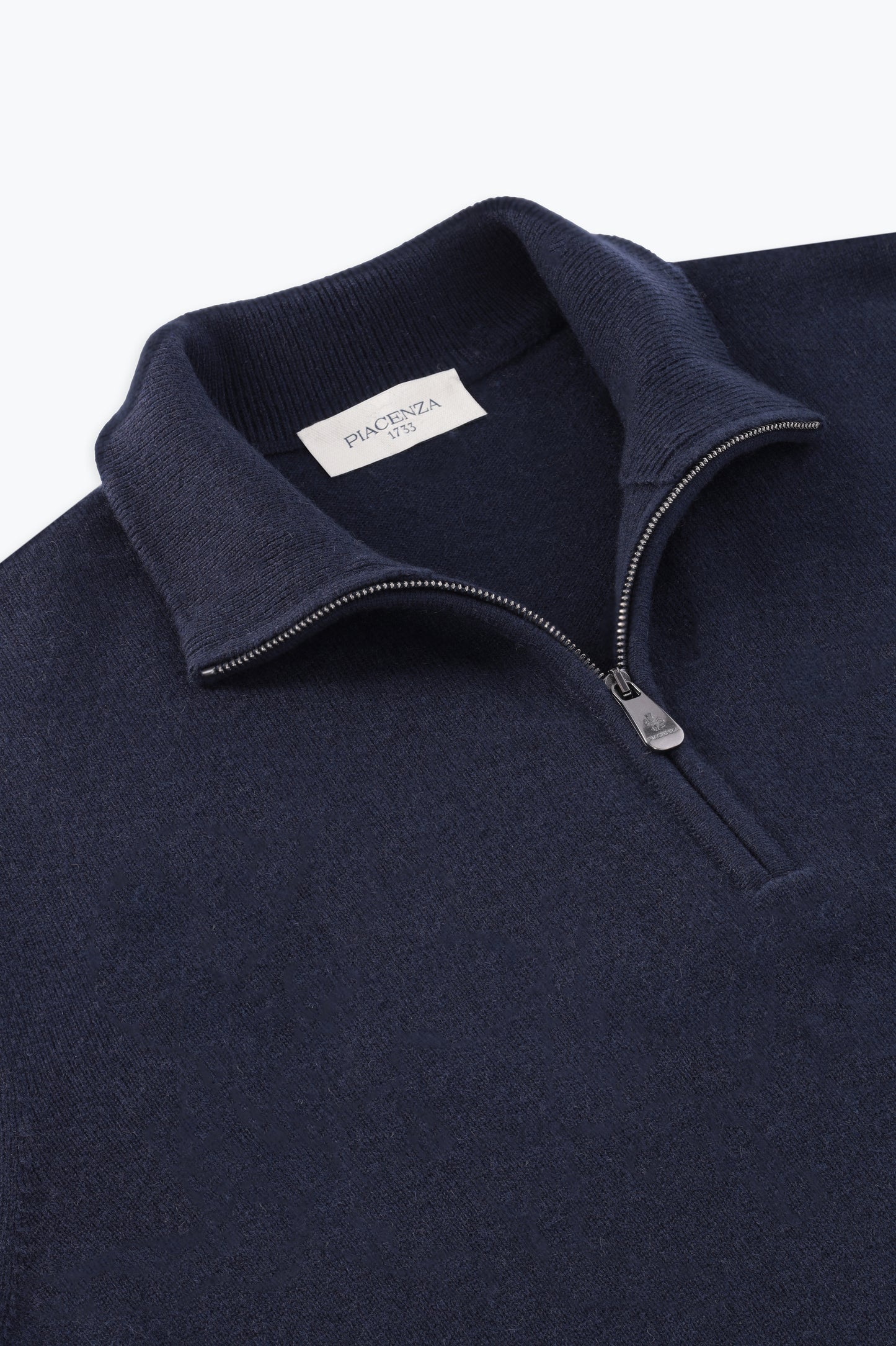 BLUE ZIP TURTLENECK